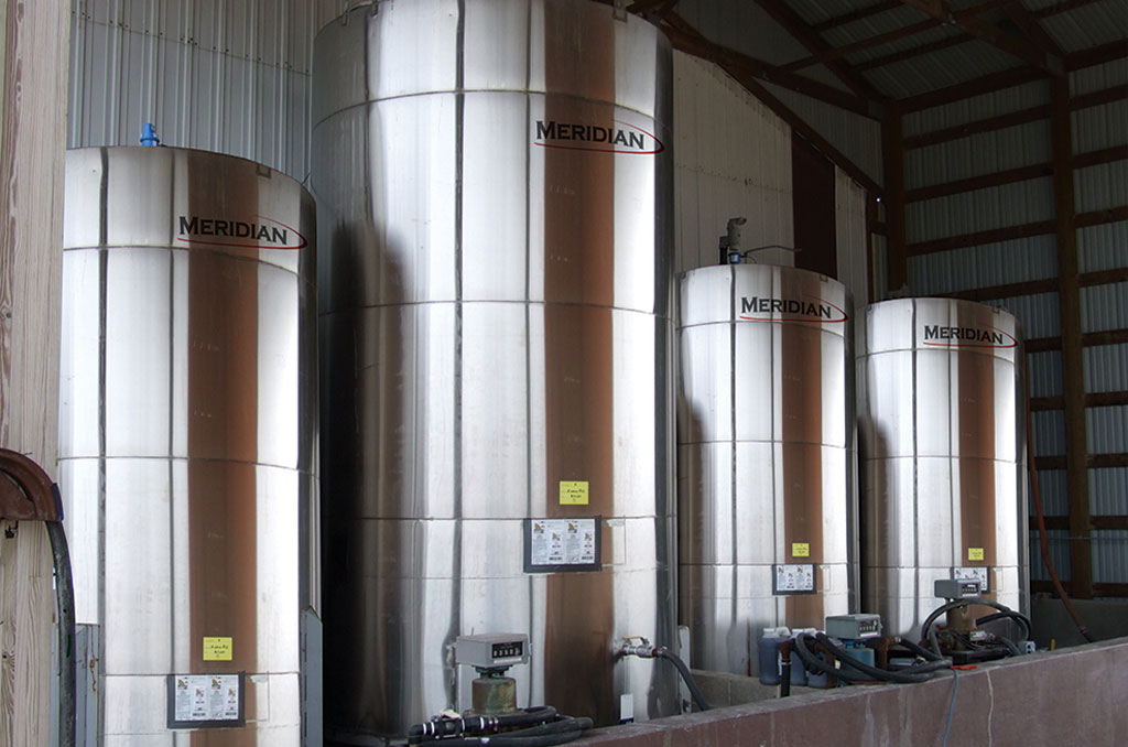 Meridian Manufacturing Image 3: Optimizing Storage Solutions for the Maple Industry & Food Production: Meridian’s Stainless Steel Flat Bottom Tanks