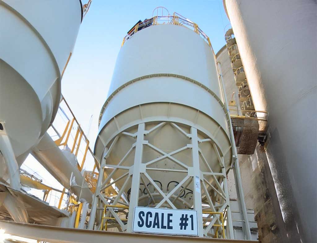 Meridian Manufacturing Image 3: Big Solutions for the Mining Industry: Leveraging Meridian Manufacturing Silos for Bulk Storage